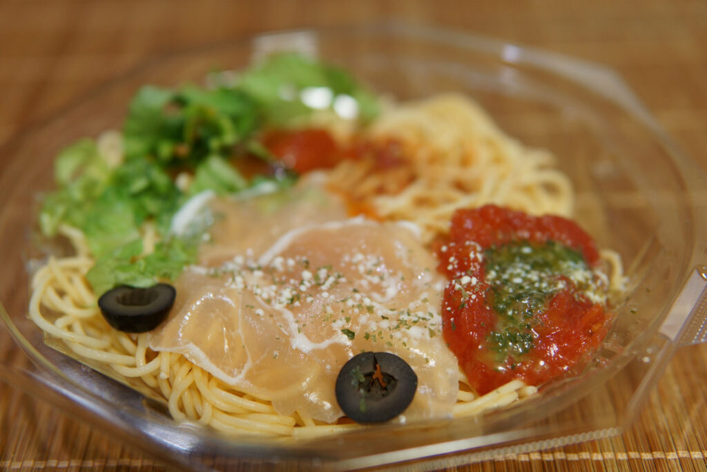 生ハムとトマトの冷製パスタ