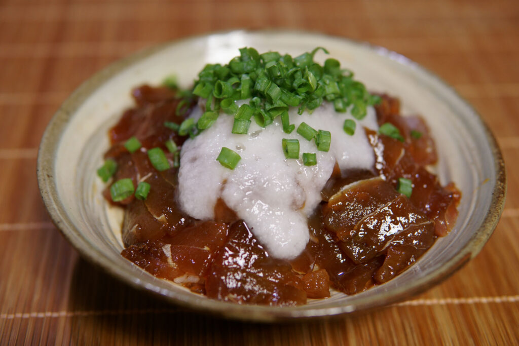 マグロ漬け丼