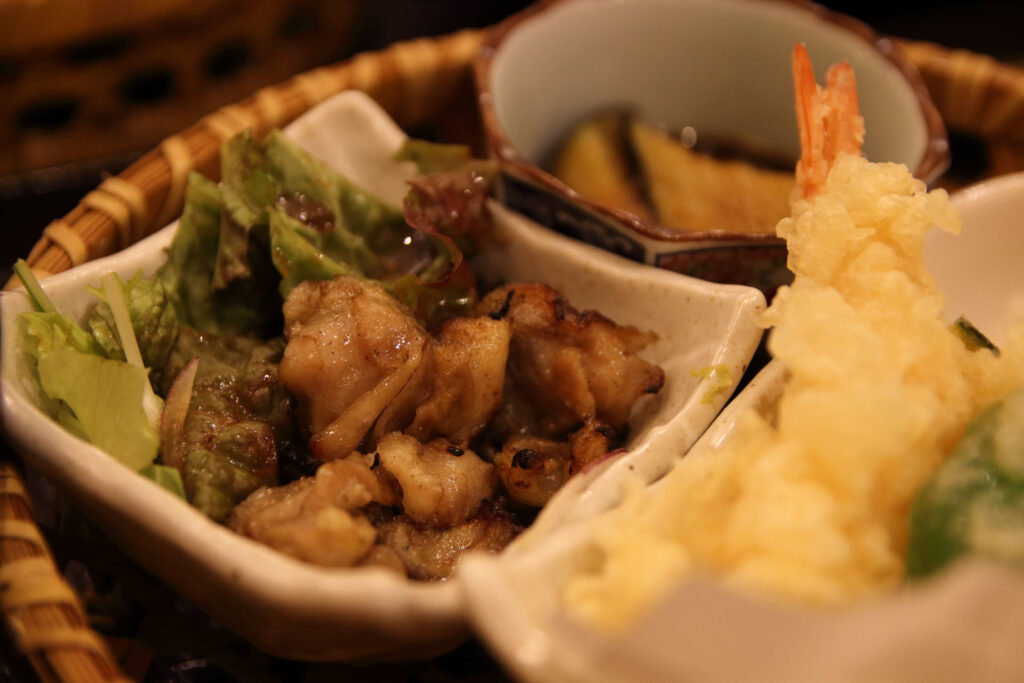 鶏炭火焼（皮）