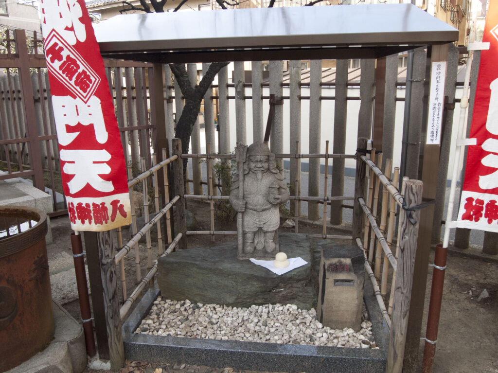 八幡神社 毘沙門天