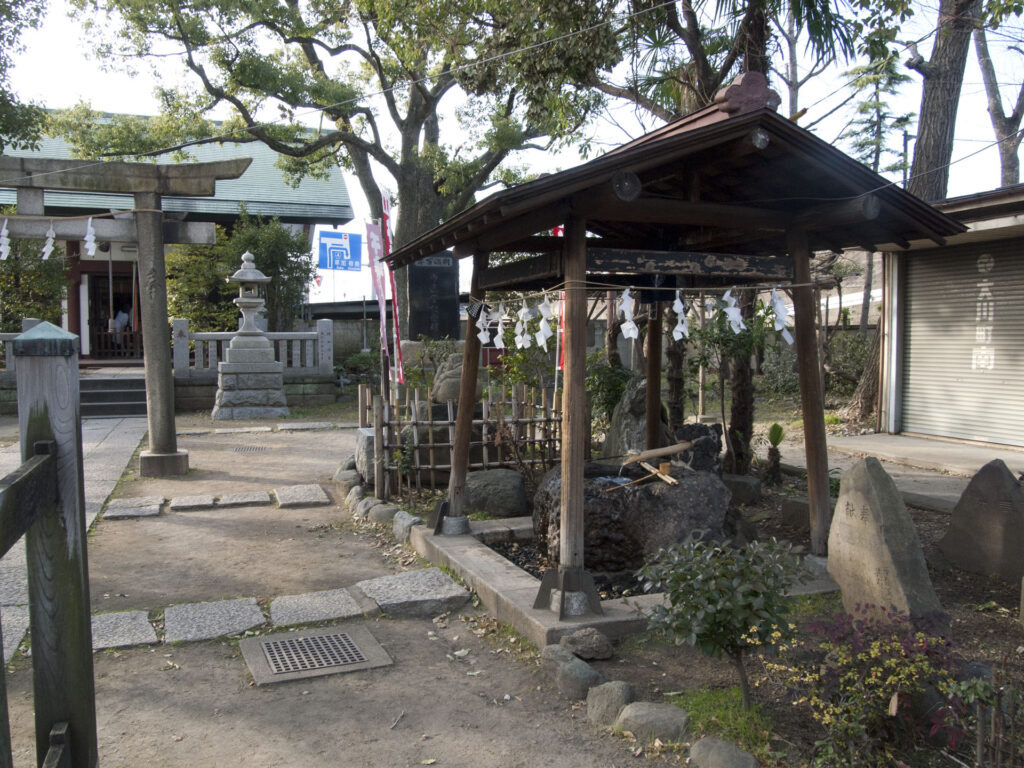 大川町氷川神社 手水舎