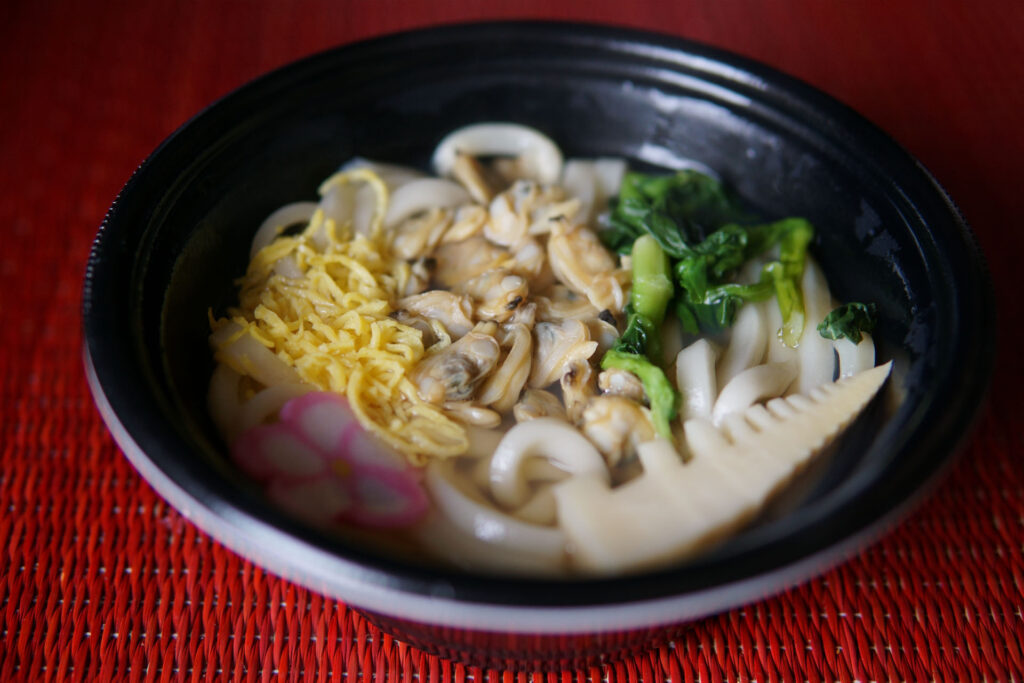 春のあさりうどん