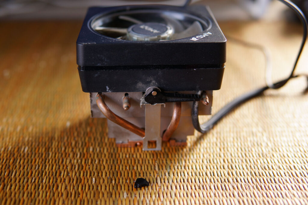 Ryzen 7 2700X with Wraith Prism cooler BOX