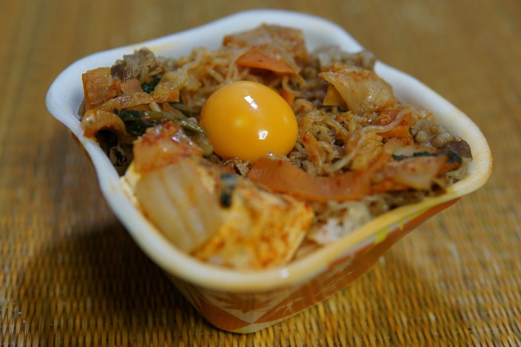 月見辛旨すきやき牛丼